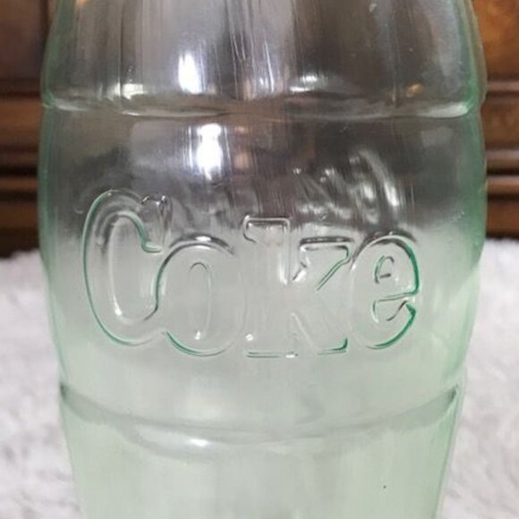 Coca-Cola Plastic Screw Top Coin Bank - Picture 4 of 9